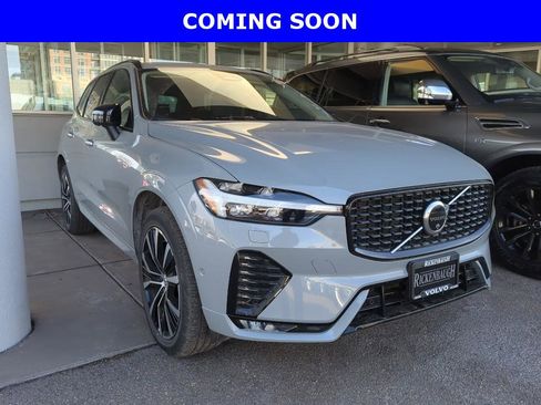 Used 2025 Volvo XC60 B5 Plus image 1