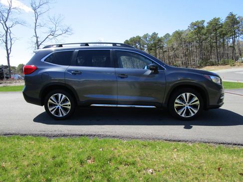 Used 2022 Subaru Ascent Limited AWD/4WD image 5
