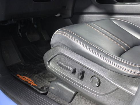 Used 2023 Honda Pilot TrailSport image 11