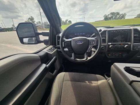 Used 2019 Ford F250 XL w/ STX Appearance Package AWD/4WD image 13