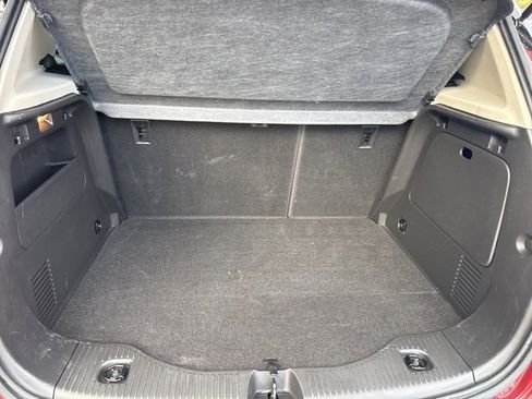 Used 2022 Buick Encore Preferred w/ Safety Package image 27