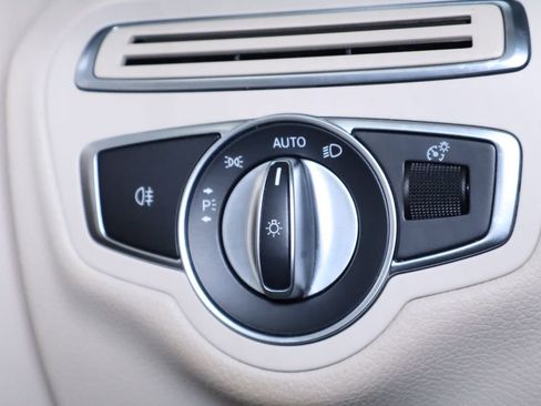 Used 2021 Mercedes-Benz C 300 4MATIC Sedan w/ Premium Package image 29