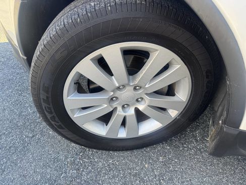 Used 2008 Subaru Tribeca Limited image 28