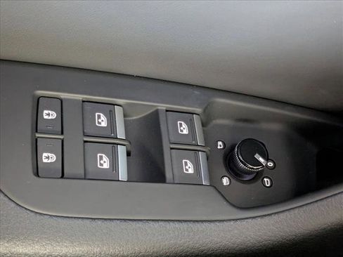 Used 2024 Audi A6 Premium w/ Convenience Package image 16