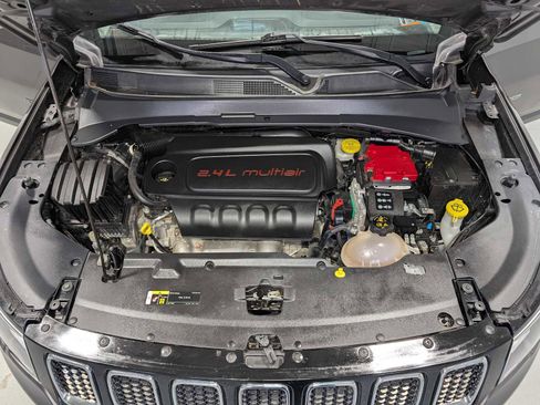 Used 2021 Jeep Compass Limited w/ Elite Exterior Group image 14