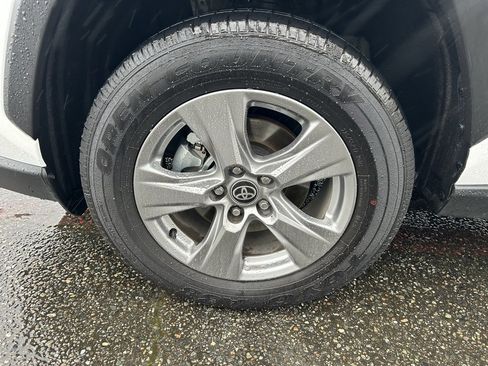 Certified 2025 Toyota RAV4 XLE w/ Convenience Package image 24