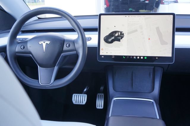 Used 2023 Tesla Model Y Performance AWD/4WD image 32