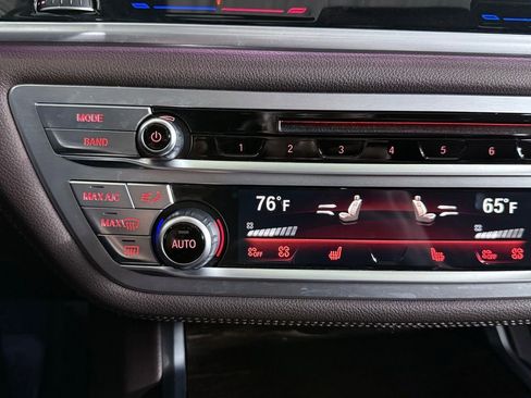 Used 2020 BMW 745e xDrive image 34