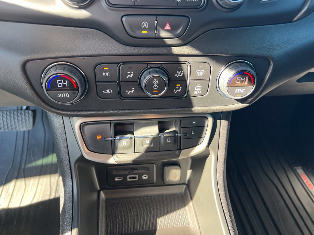 Used 2022 GMC Terrain Denali AWD/4WD image 32
