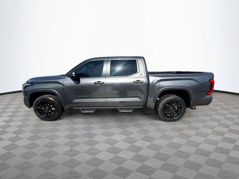 Used 2025 Toyota Tundra SR5 w/ SR5 Premium Package AWD/4WD image 9