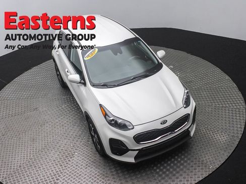 Used 2022 Kia Sportage LX FWD image 3