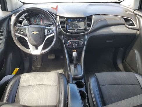 Certified 2019 Chevrolet Trax LT w/ LT Convenience Package FWD image 24