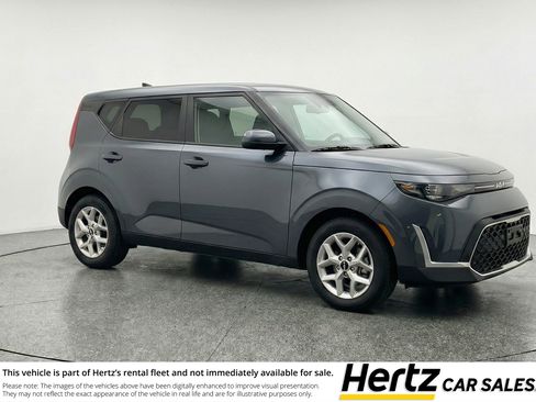 Used 2025 Kia Soul LX w/ LX Technology Package FWD image 1