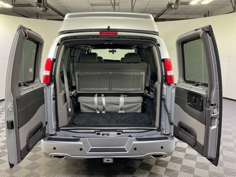 Used 2023 Chevrolet Express 2500 RWD image 38