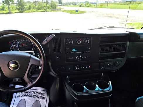 Used 2022 Chevrolet Express 2500 w/ Driver Convenience Package RWD image 12