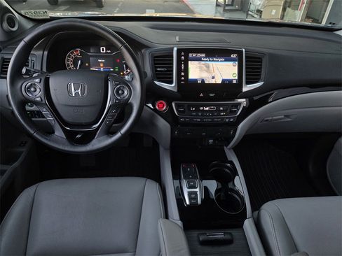 Used 2017 Honda Pilot Touring image 17