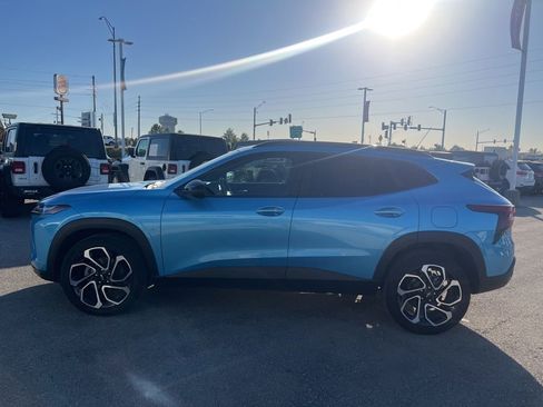 Used 2025 Chevrolet Trax RS w/ Sunroof Package image 6