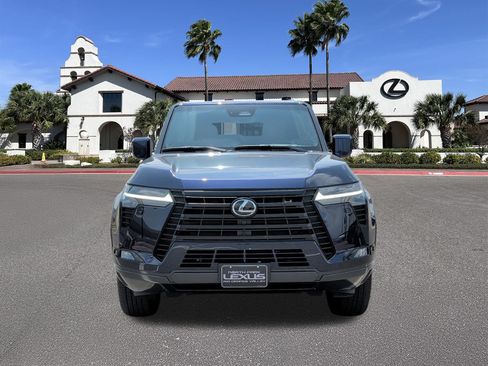 Certified 2026 Lexus GX 550 w/ Accessory Package (2T) AWD/4WD image 6