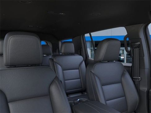 New 2026 Chevrolet Traverse LT image 24