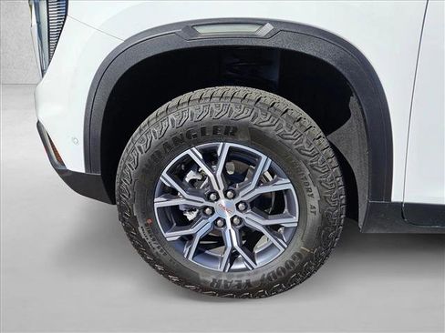 Used 2026 GMC Acadia AT4 w/ Super Cruise Package AWD/4WD image 24