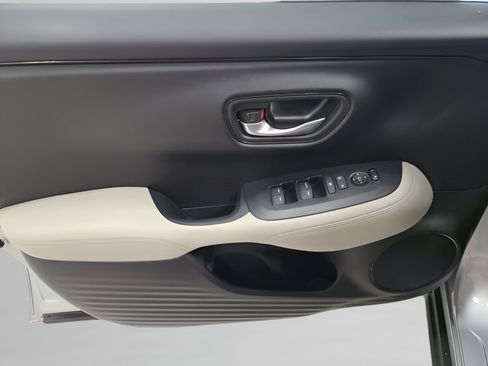 Used 2024 Honda HR-V LX image 18