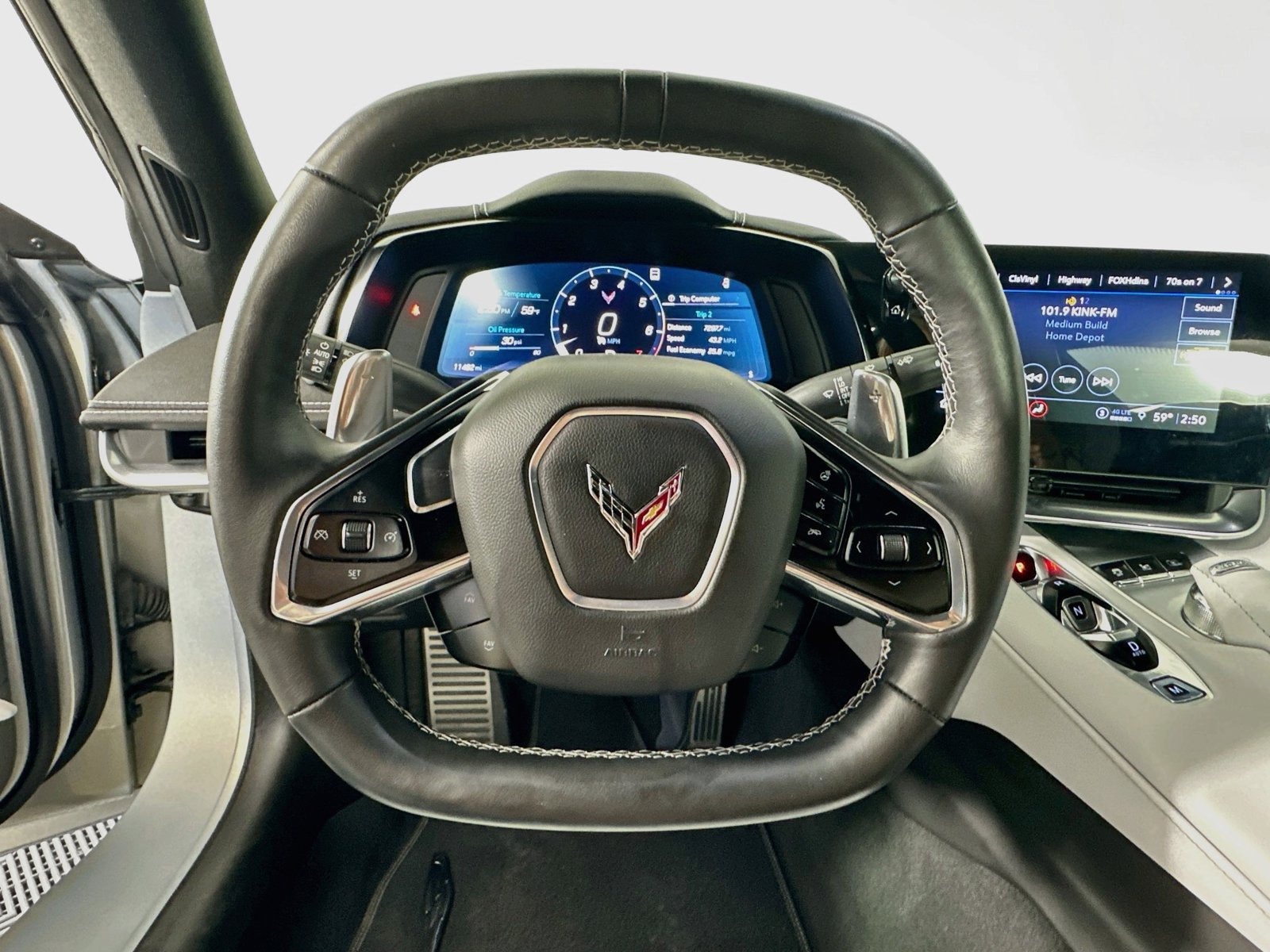 Used 2021 Chevrolet Corvette Stingray Preferred Cpe w/ Battery Protection Package RWD image 12