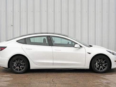 Used 2020 Tesla Model 3 Standard Range Plus image 52