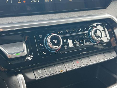 New 2026 GMC Sierra 3500 Denali image 20