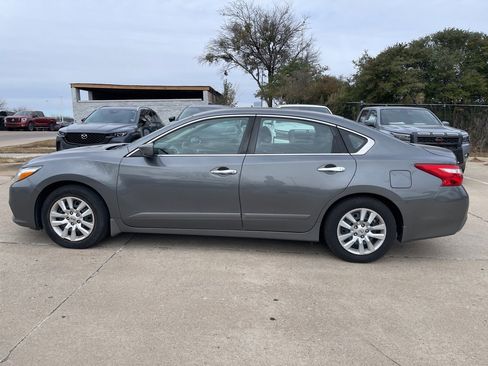 Used 2017 Nissan Altima 2.5 S w/ Power Driver Seat Package image 6