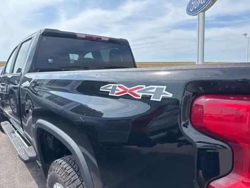 Used 2025 Chevrolet Silverado 2500 LT w/ Safety Package AWD/4WD image 10