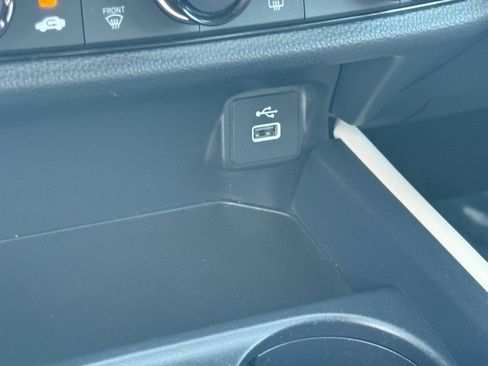 Certified 2024 Honda HR-V LX image 23