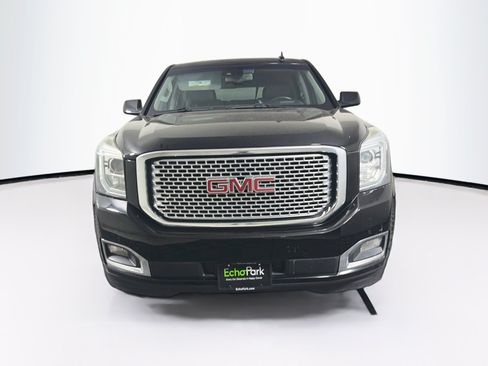 Used 2015 GMC Yukon Denali w/ Premium Package RWD image 2