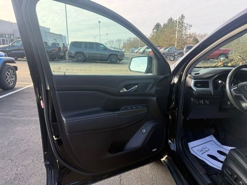 Used 2022 GMC Acadia SLT w/ Elevation Edition AWD/4WD image 24