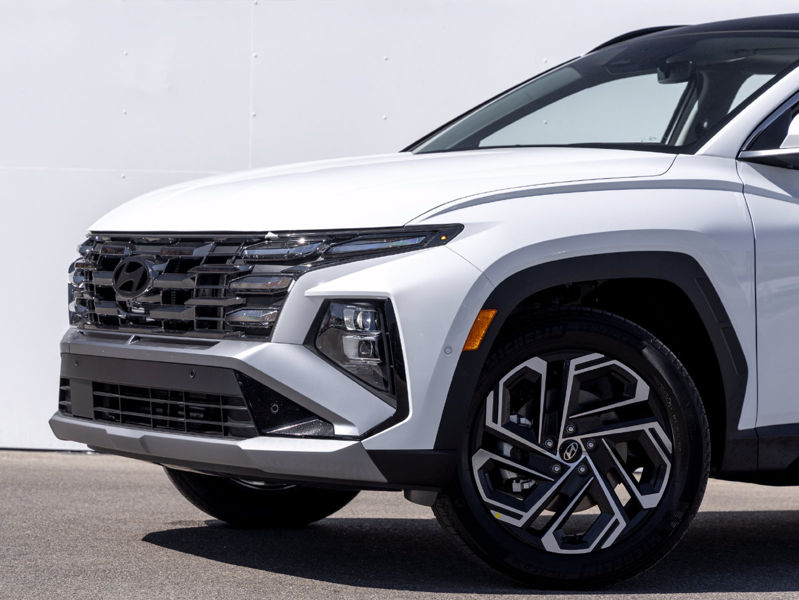 New 2026 Hyundai Tucson Limited w/ Tow & Go Package AWD/4WD image 2