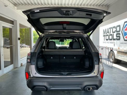 Certified 2025 Subaru Forester Touring w/ Popular Package - Touring AWD/4WD image 19