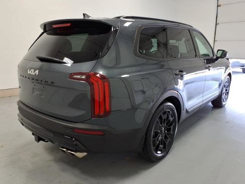 Used 2022 Kia Telluride EX w/ EX Premium Package AWD/4WD image 3