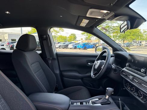 Certified 2024 Honda HR-V Sport image 16