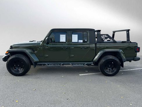 Used 2022 Jeep Gladiator Sport image 6