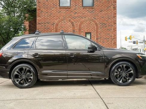 Used 2025 Audi Q7 3.0T Prestige AWD/4WD image 4