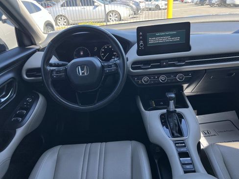 Used 2023 Honda HR-V EX-L image 7