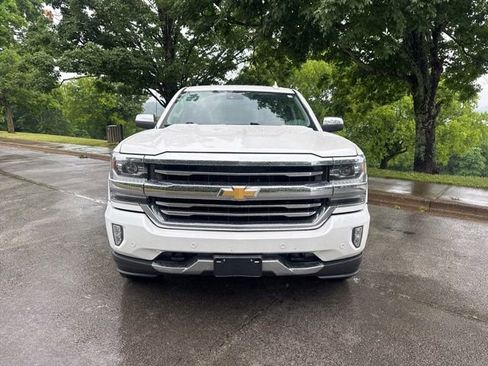 Used 2017 Chevrolet Silverado 1500 High Country AWD/4WD image 2
