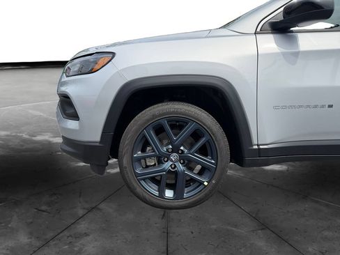 New 2026 Jeep Compass Latitude AWD/4WD image 14