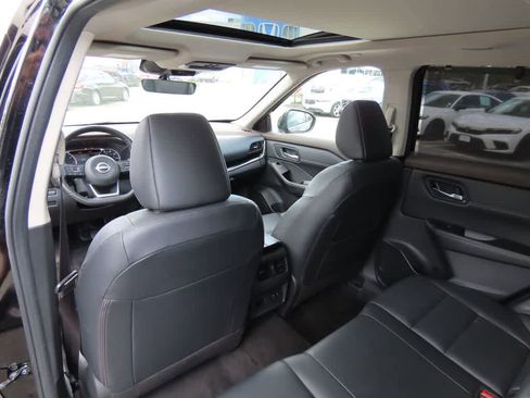 Used 2023 Nissan Rogue SL w/ SL Premium Package image 15