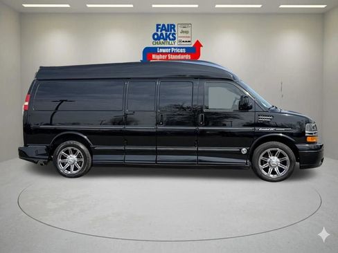 Used 2014 Chevrolet Express 2500 Extended image 5