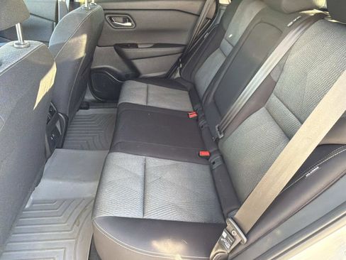 Used 2024 Nissan Rogue SV image 13