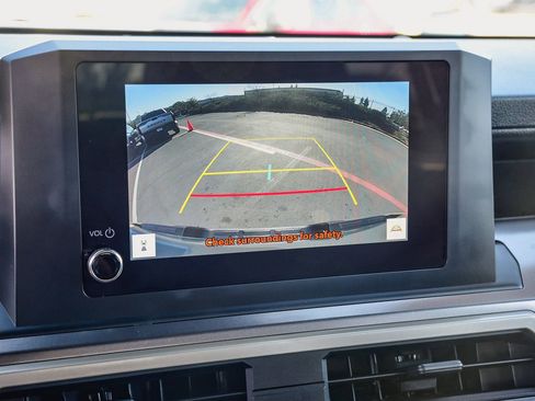 Certified 2025 Toyota Tacoma TRD Sport image 30