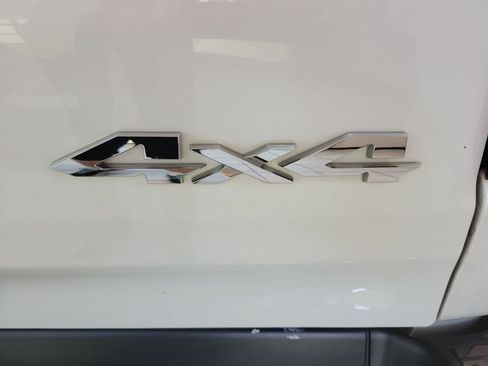 Used 2023 RAM 1500 Laramie AWD/4WD image 13
