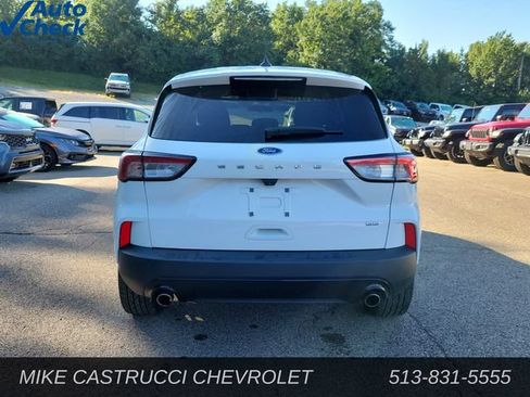 Used 2022 Ford Escape SE w/ SE Sport Appearance Package FWD image 4