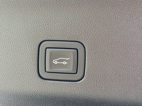 Certified 2024 Cadillac Escalade Sport Platinum w/ LPO, ONYX Package AWD/4WD image 11