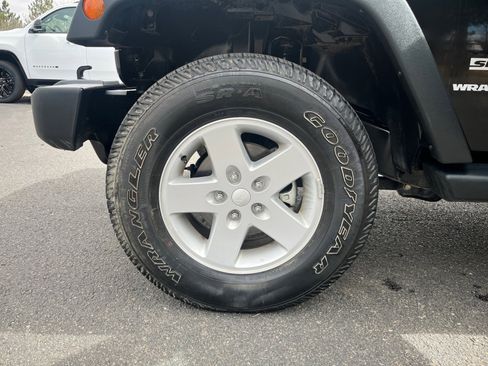 Used 2015 Jeep Wrangler Sport w/ Quick Order Package 23S image 26